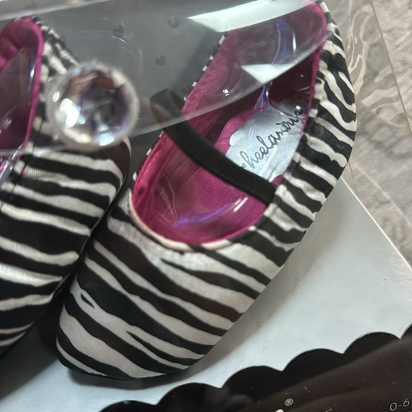 New - “Heelarious, Her First High Heels” Zebra print Kayla - Baby 0-6 Months - Picture 14 of 16